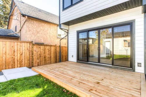 1028 18 Avenue Nw, Calgary, AB 