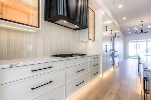 1028 18 Avenue Nw, Calgary, AB 