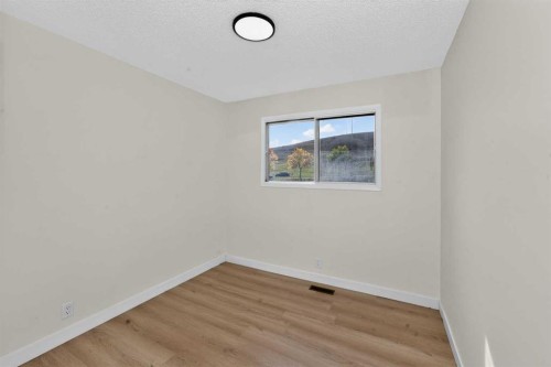 63 Beaconsfield Crescent Nw, Calgary, AB 