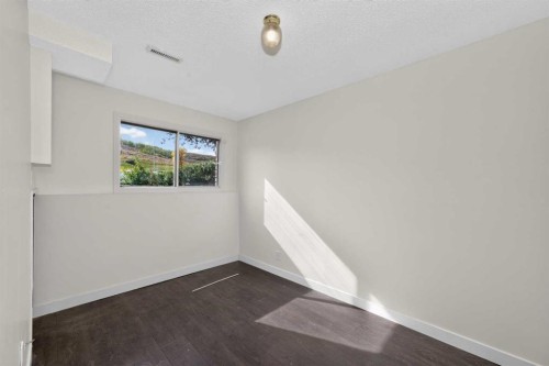 63 Beaconsfield Crescent Nw, Calgary, AB 