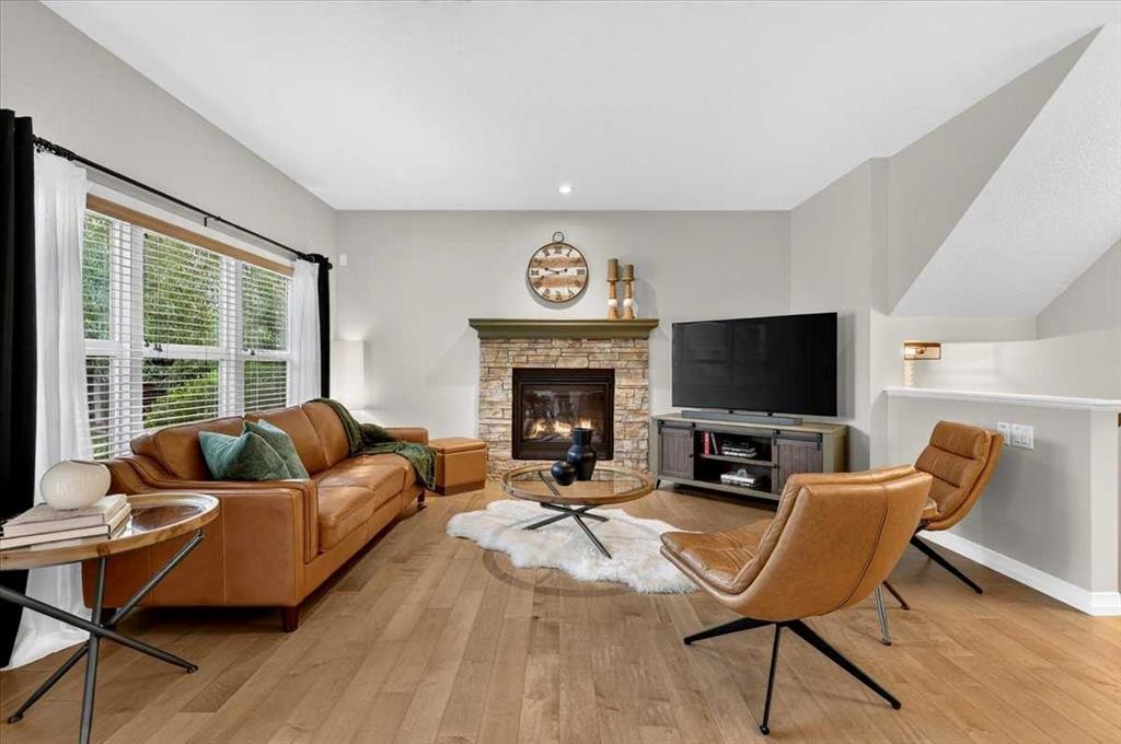 66 Masters Villas Se, Calgary, AB