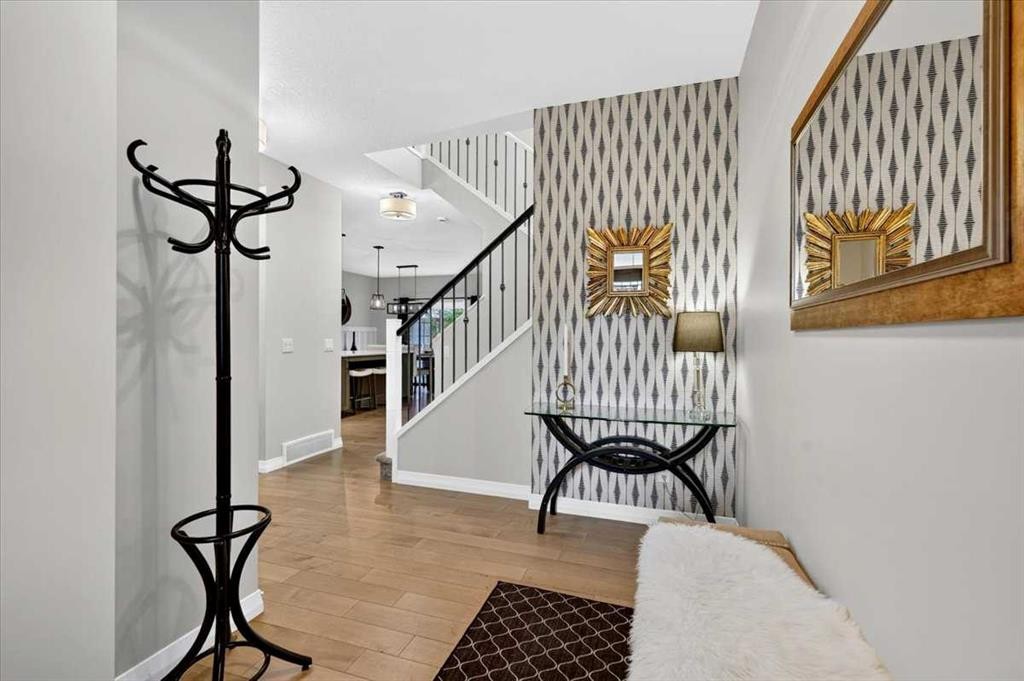 66 Masters Villas Se, Calgary, AB