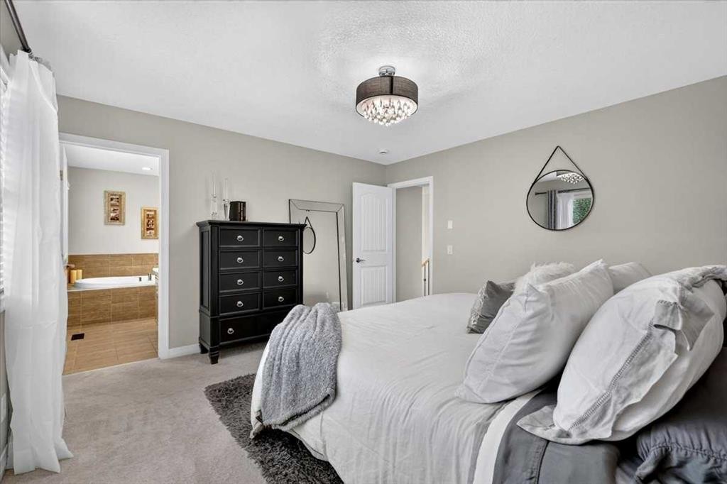 66 Masters Villas Se, Calgary, AB