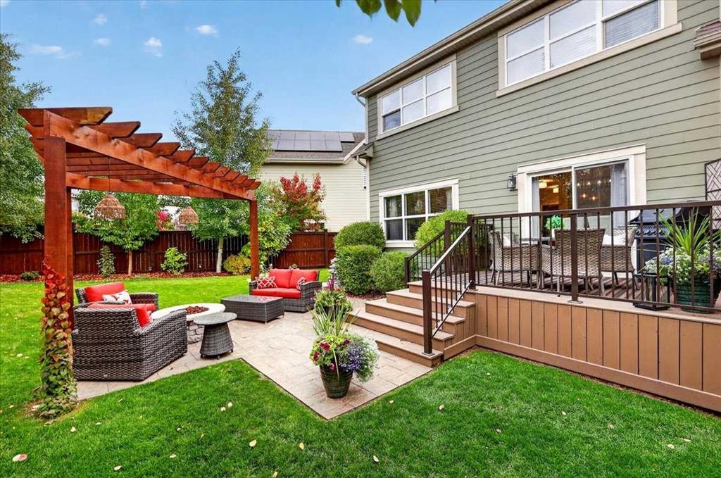 66 Masters Villas Se, Calgary, AB