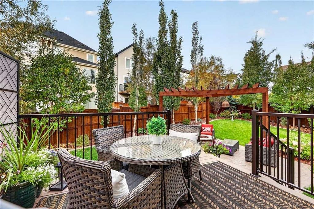 66 Masters Villas Se, Calgary, AB