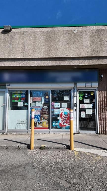 Northeast Convenience Store, Calgary, AB