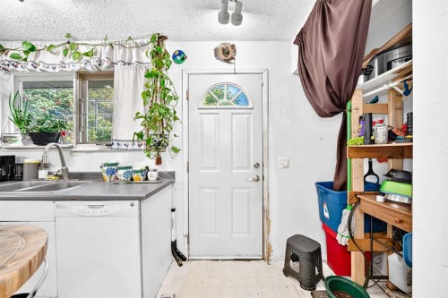 360 Rundlefield Road Ne, Calgary, AB 