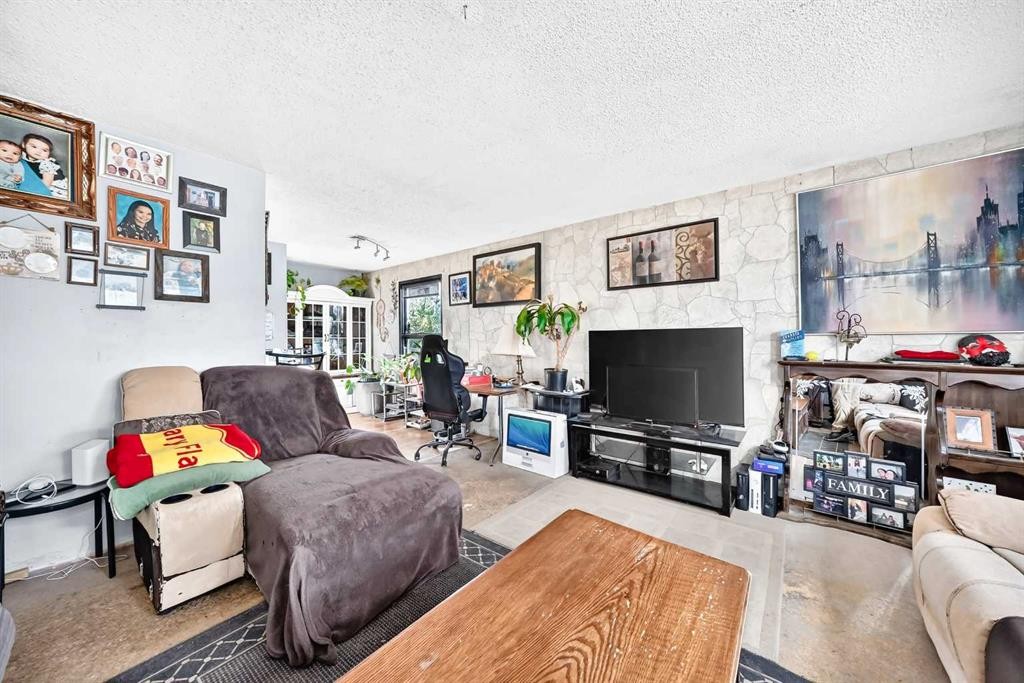 360 Rundlefield Road Ne, Calgary, AB
