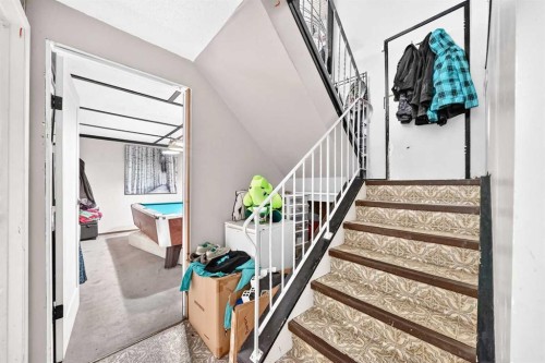 360 Rundlefield Road Ne, Calgary, AB 