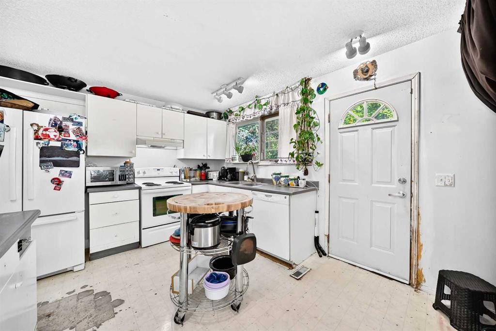 360 Rundlefield Road Ne, Calgary, AB