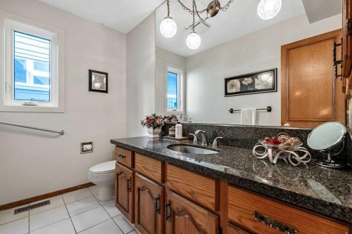56 Bernard Way Nw, Calgary, AB 