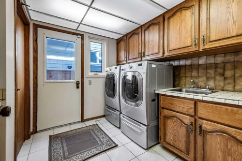 56 Bernard Way Nw, Calgary, AB 