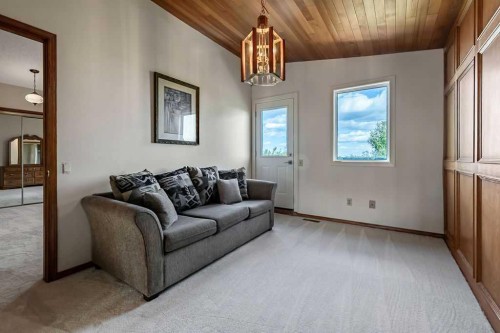 56 Bernard Way Nw, Calgary, AB 
