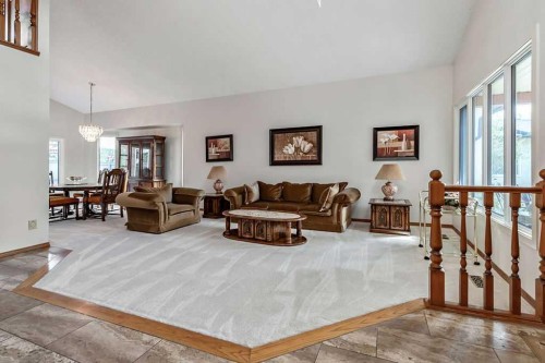 56 Bernard Way Nw, Calgary, AB 