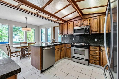 56 Bernard Way Nw, Calgary, AB 