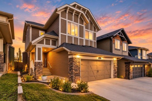 34 Mount Rae Terrace  Okotoks, AB T1S 0M6