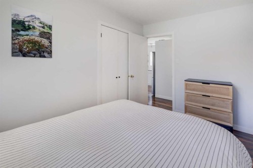 4827 Montana Drive Nw, Calgary, AB 