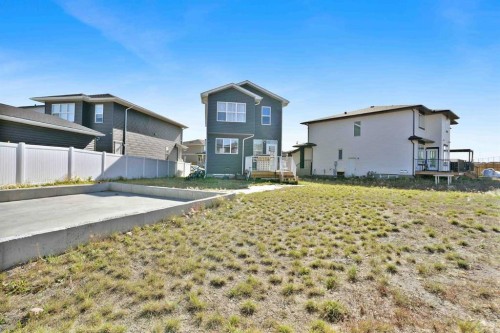143 Dawson Wharf Rise  Chestermere, AB T1X 2X3
