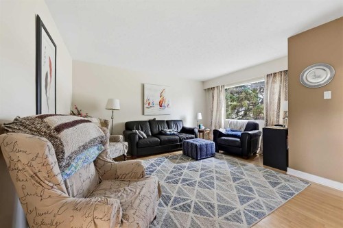 3132 45 Street Sw, Calgary, AB 