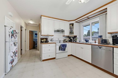 3132 45 Street Sw, Calgary, AB 
