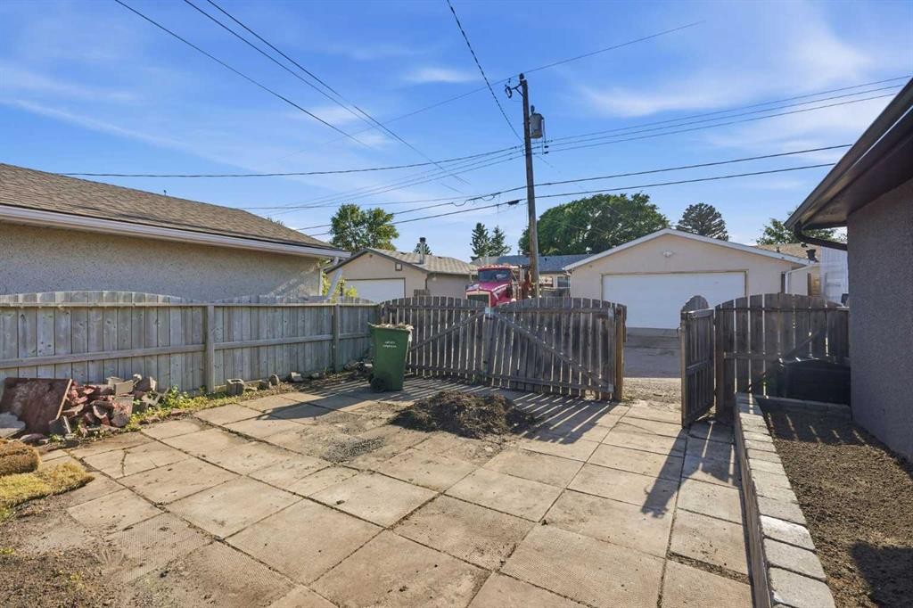 19 Mardale Crescent Ne, Calgary, AB
