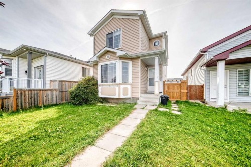 21 Martin Crossing Link Ne, Calgary, AB 