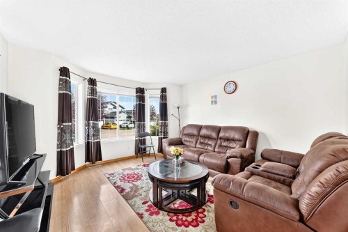 21 Martin Crossing Link Ne, Calgary, AB 