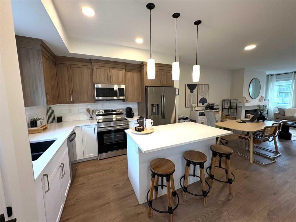 702 Wolf Willow Boulevard Se, Calgary, AB