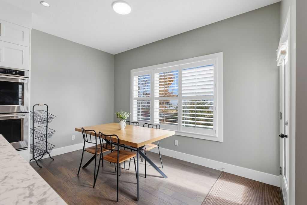 98 Evergreen Common Sw, Calgary, AB