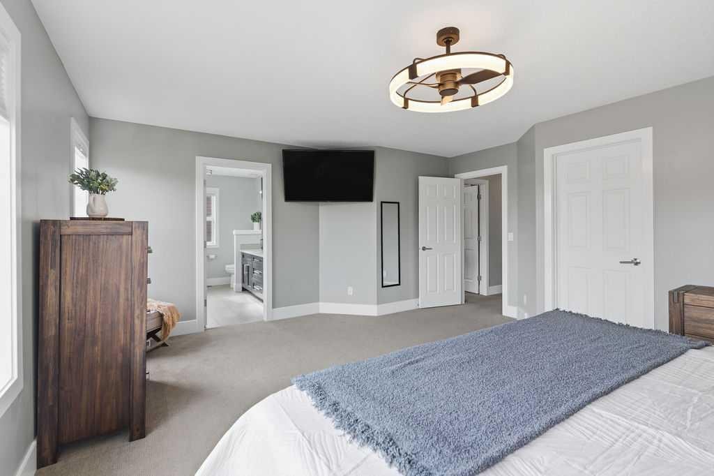 98 Evergreen Common Sw, Calgary, AB
