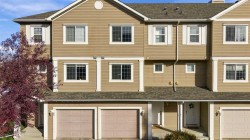 55 Copperfield Court SE Calgary, AB T2Z 4Z3