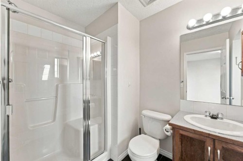 55 Copperfield Court Se, Calgary, AB 