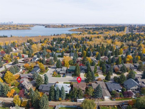331 Oakfern Crescent Sw, Calgary, AB 