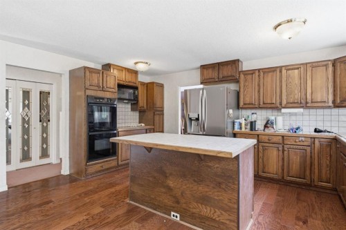 331 Oakfern Crescent Sw, Calgary, AB 
