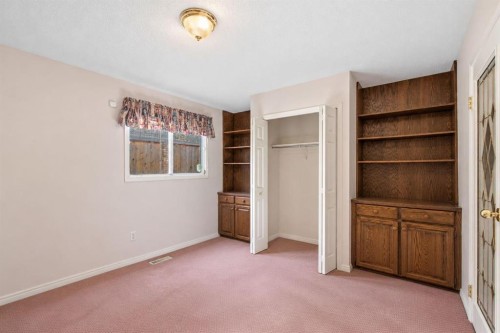 331 Oakfern Crescent Sw, Calgary, AB 