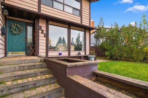 331 Oakfern Crescent Sw, Calgary, AB 