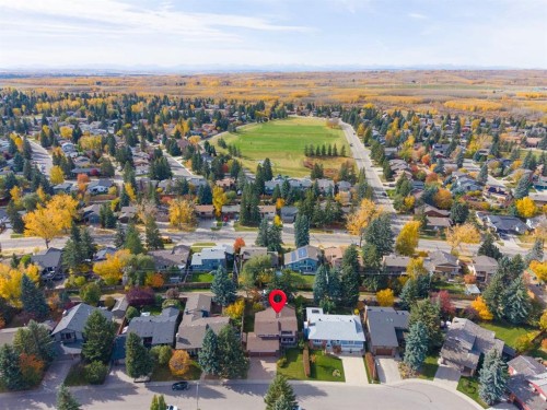 331 Oakfern Crescent Sw, Calgary, AB 