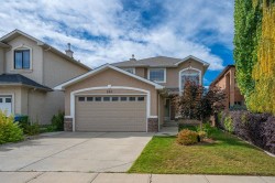 240 everglade Circle SW Calgary, AB T2Y 4N5