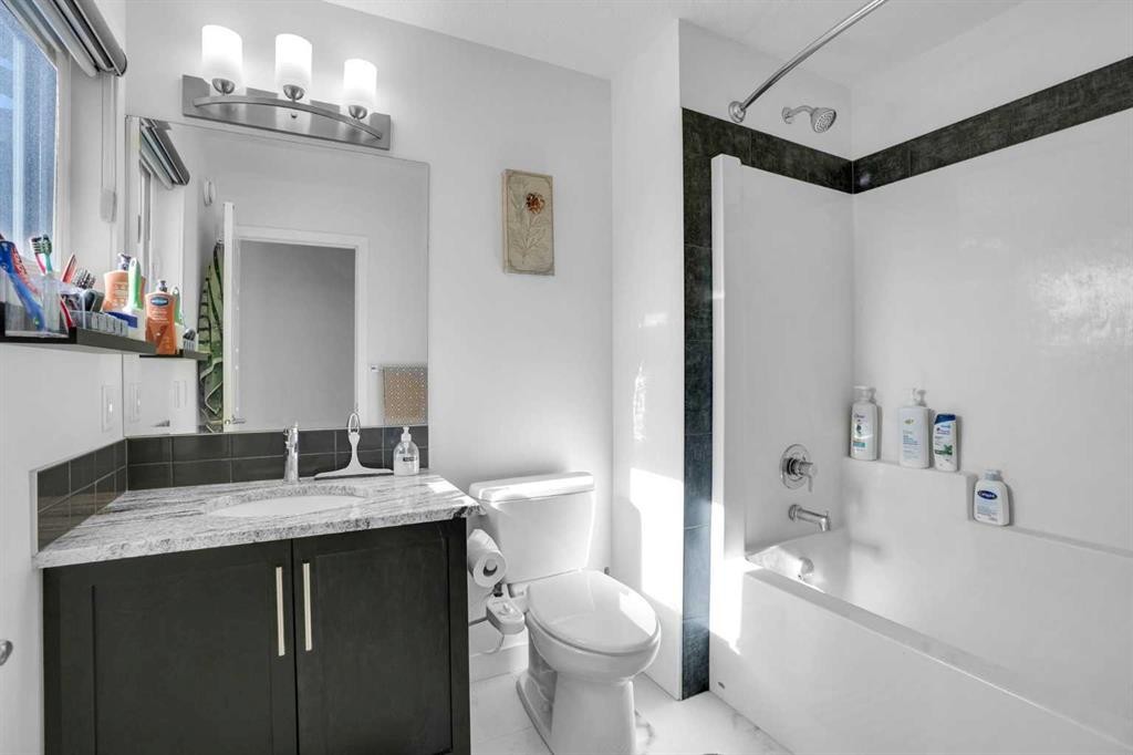 314 Corner Meadows Way Ne, Calgary, AB
