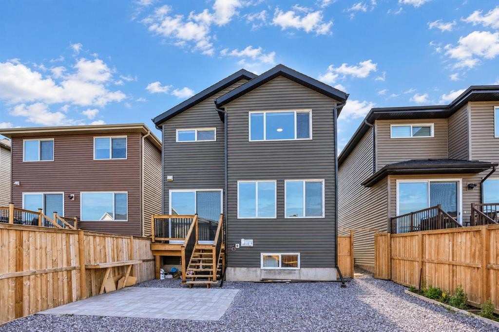 314 Corner Meadows Way Ne, Calgary, AB