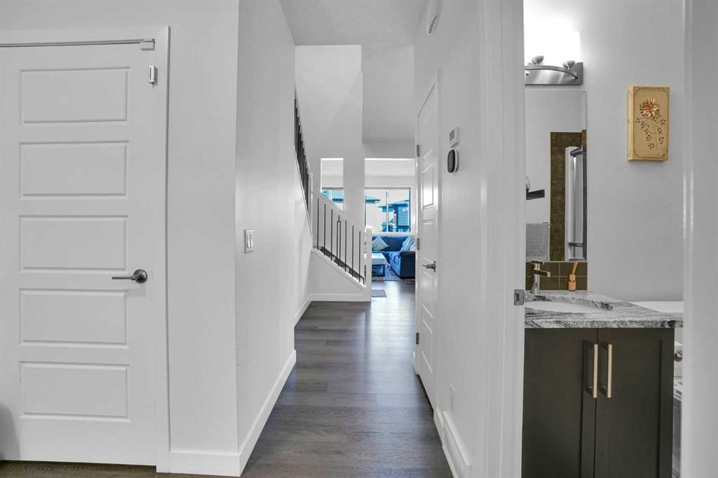 314 Corner Meadows Way Ne, Calgary, AB