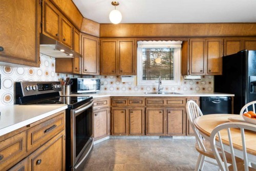 212 Whiteview Bay Ne, Calgary, AB 