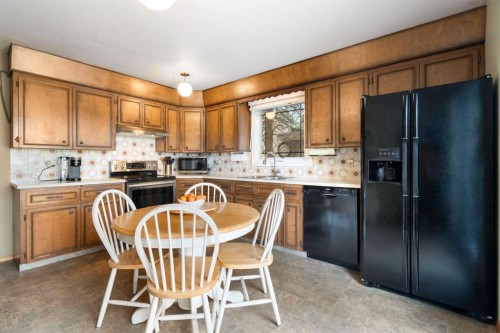 212 Whiteview Bay Ne, Calgary, AB 