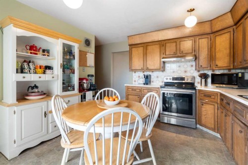 212 Whiteview Bay Ne, Calgary, AB 