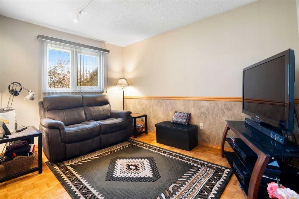 212 Whiteview Bay Ne, Calgary, AB