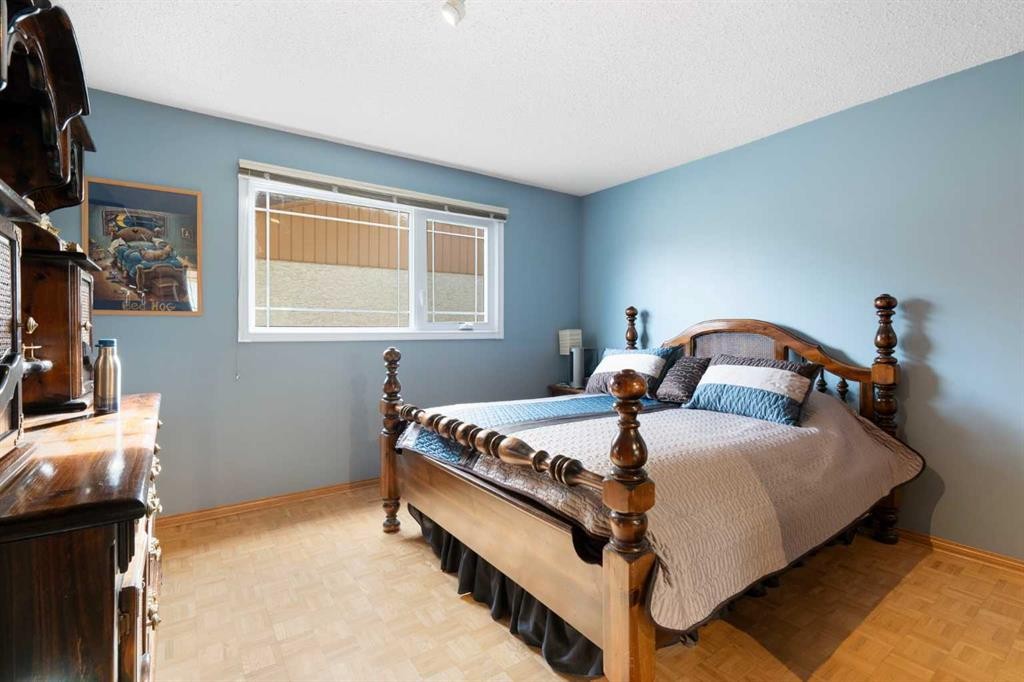 212 Whiteview Bay Ne, Calgary, AB