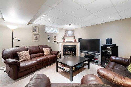 212 Whiteview Bay Ne, Calgary, AB 