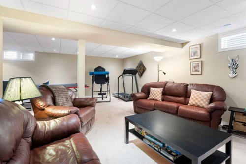 212 Whiteview Bay Ne, Calgary, AB 