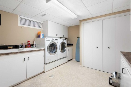 212 Whiteview Bay Ne, Calgary, AB 