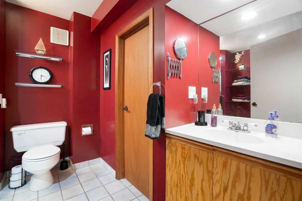 212 Whiteview Bay Ne, Calgary, AB
